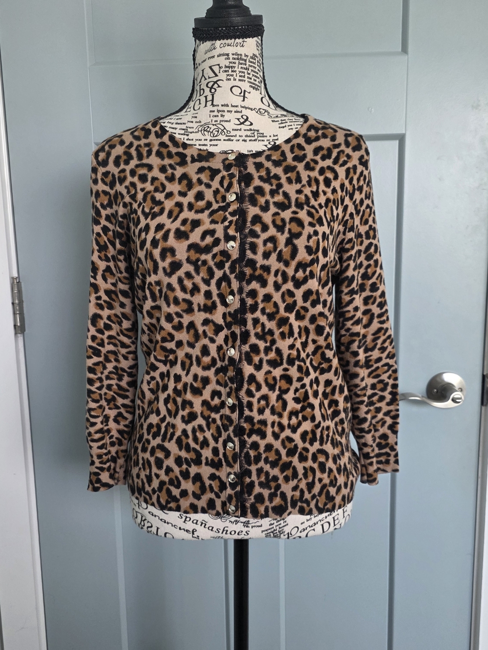 WHBM Leopard Print Cardigan Sweater Medium Raw Edge Snap Front Animal Mob Wife